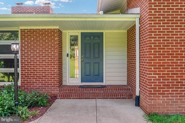 18002 ROSIERS CREEK LN, King George, VA 22485