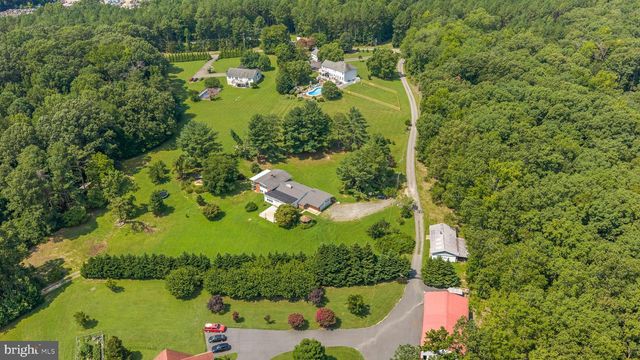 18002 ROSIERS CREEK LN, King George, VA 22485