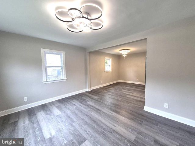 116 W PARK AVE, Lindenwold, NJ 08021