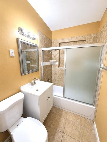21442 GLADIS AVENUE, Port Charlotte, FL 33952