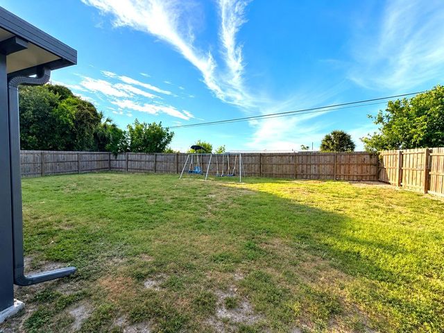 21442 GLADIS AVENUE, Port Charlotte, FL 33952