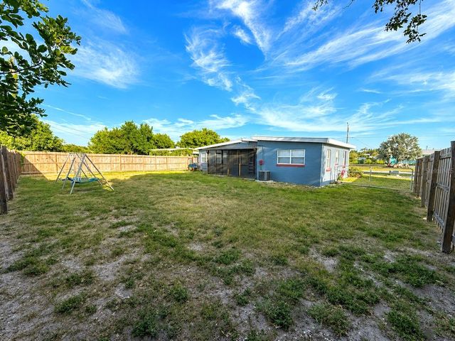 21442 GLADIS AVENUE, Port Charlotte, FL 33952