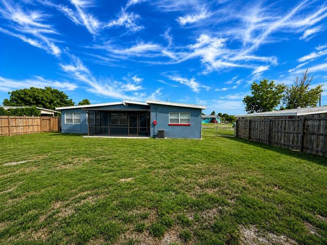 21442 GLADIS AVENUE, Port Charlotte, FL 33952