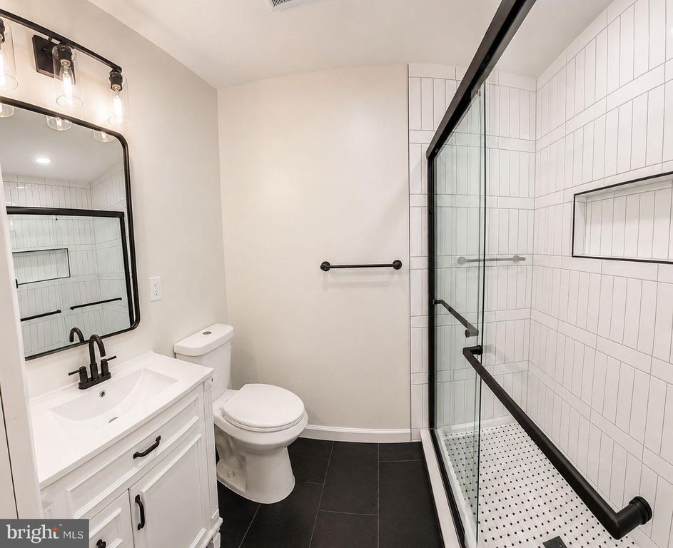 Image 11 of property listing at 15734 MILLBROOK LN #80, Laurel, MD 20707
