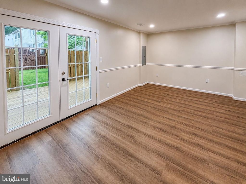 Image 19 of property listing at 15734 MILLBROOK LN #80, Laurel, MD 20707