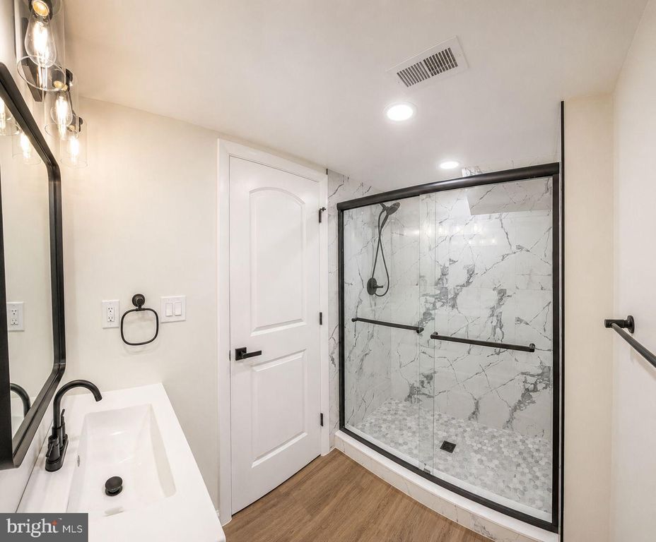 Image 21 of property listing at 15734 MILLBROOK LN #80, Laurel, MD 20707