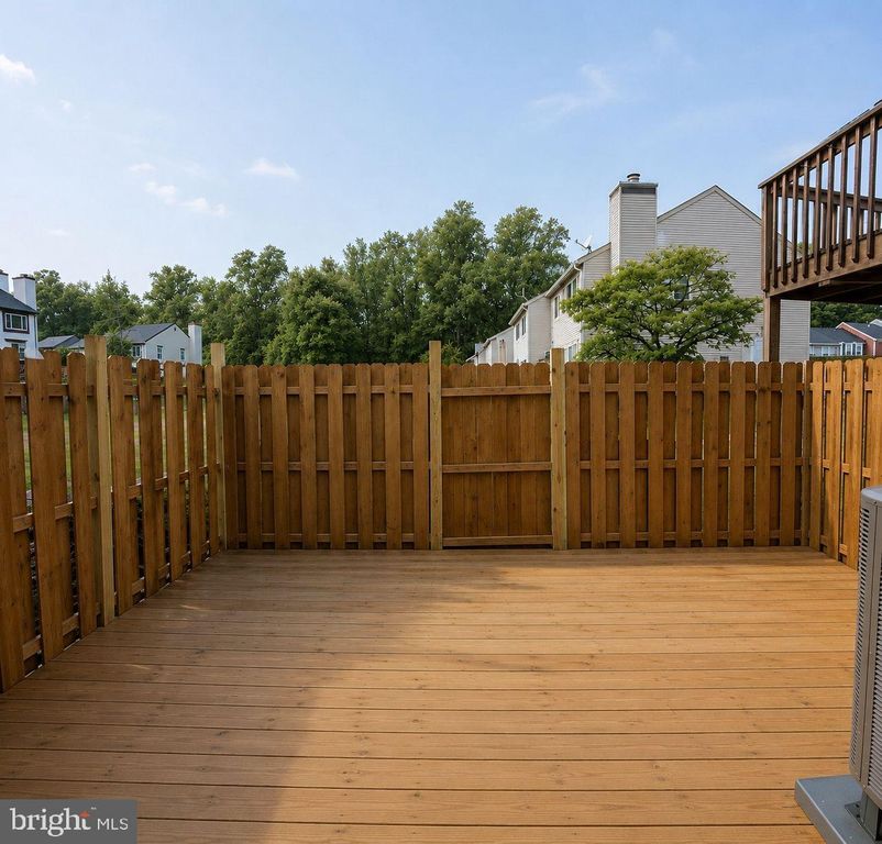 Image 24 of property listing at 15734 MILLBROOK LN #80, Laurel, MD 20707