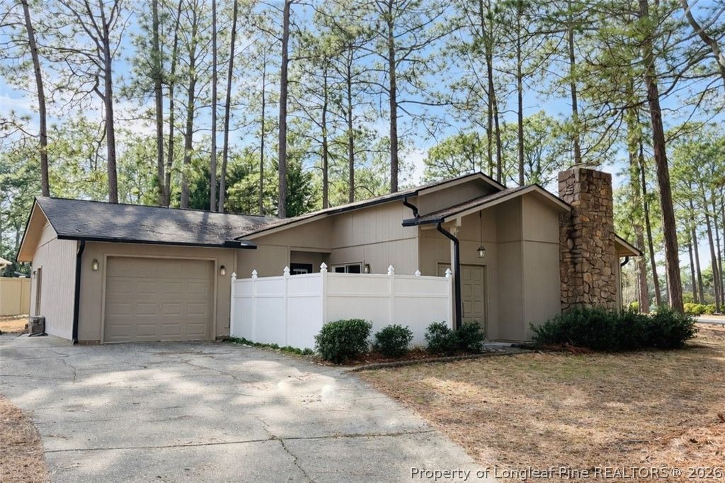 3002 Folkstone Circle, Fayetteville, NC 28306