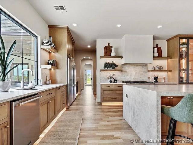 15419 S 27th East Avenue, Bixby, OK 74008