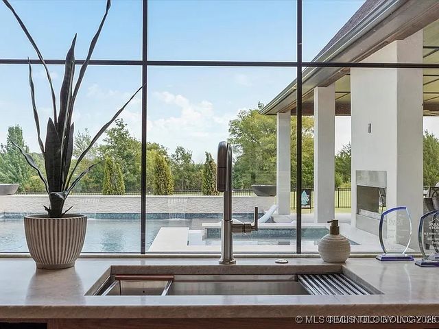 15419 S 27th East Avenue, Bixby, OK 74008