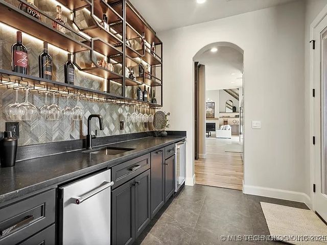 15419 S 27th East Avenue, Bixby, OK 74008