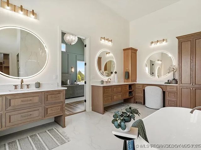 15419 S 27th East Avenue, Bixby, OK 74008