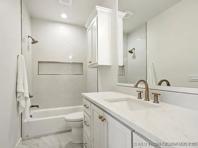 15419 S 27th East Avenue, Bixby, OK 74008