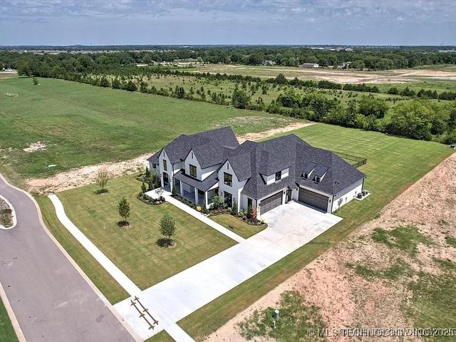 15419 S 27th East Avenue, Bixby, OK 74008