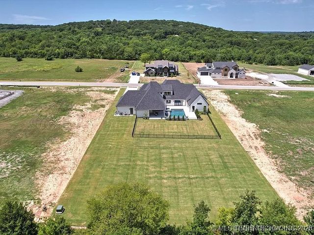 15419 S 27th East Avenue, Bixby, OK 74008