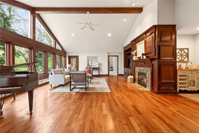 4278 East Avenue, Pittsford, NY 14618