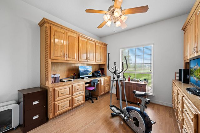 2224 County Road 660b, Danbury, TX 77534
