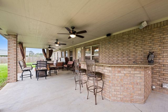 2224 County Road 660b, Danbury, TX 77534