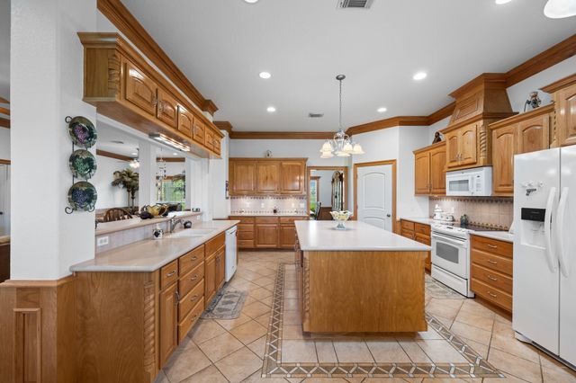 2224 County Road 660b, Danbury, TX 77534
