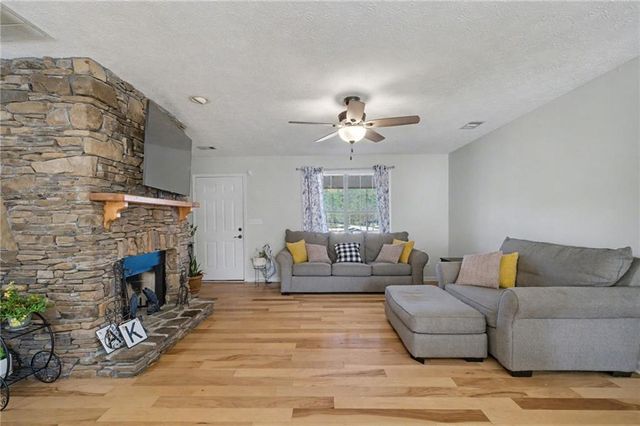 768 County Road 711, Cedar Bluff, AL 35959