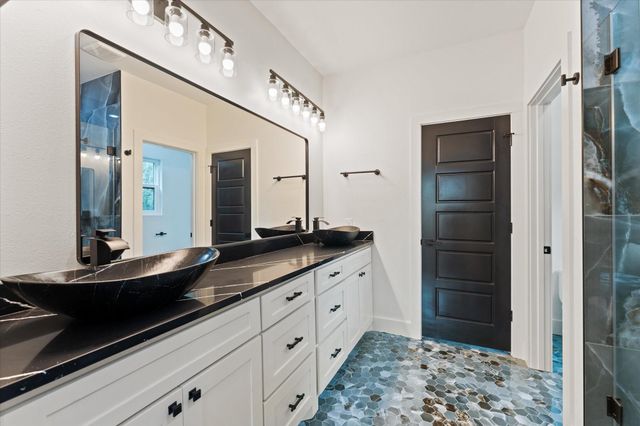 25301 Killarney Street, Hempstead, TX 77445
