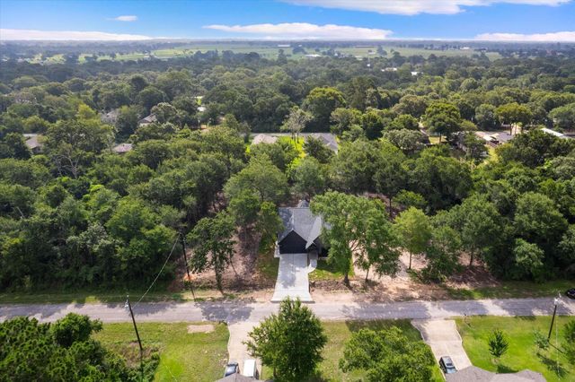 25301 Killarney Street, Hempstead, TX 77445