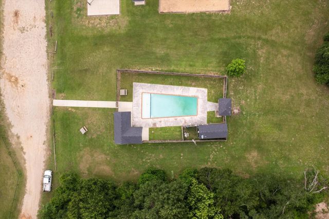 25301 Killarney Street, Hempstead, TX 77445