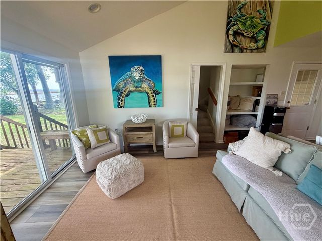 246 Old Mill Road E, Richmond Hill, GA 31324