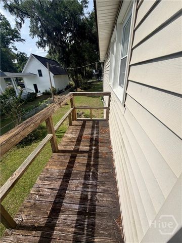 246 Old Mill Road E, Richmond Hill, GA 31324