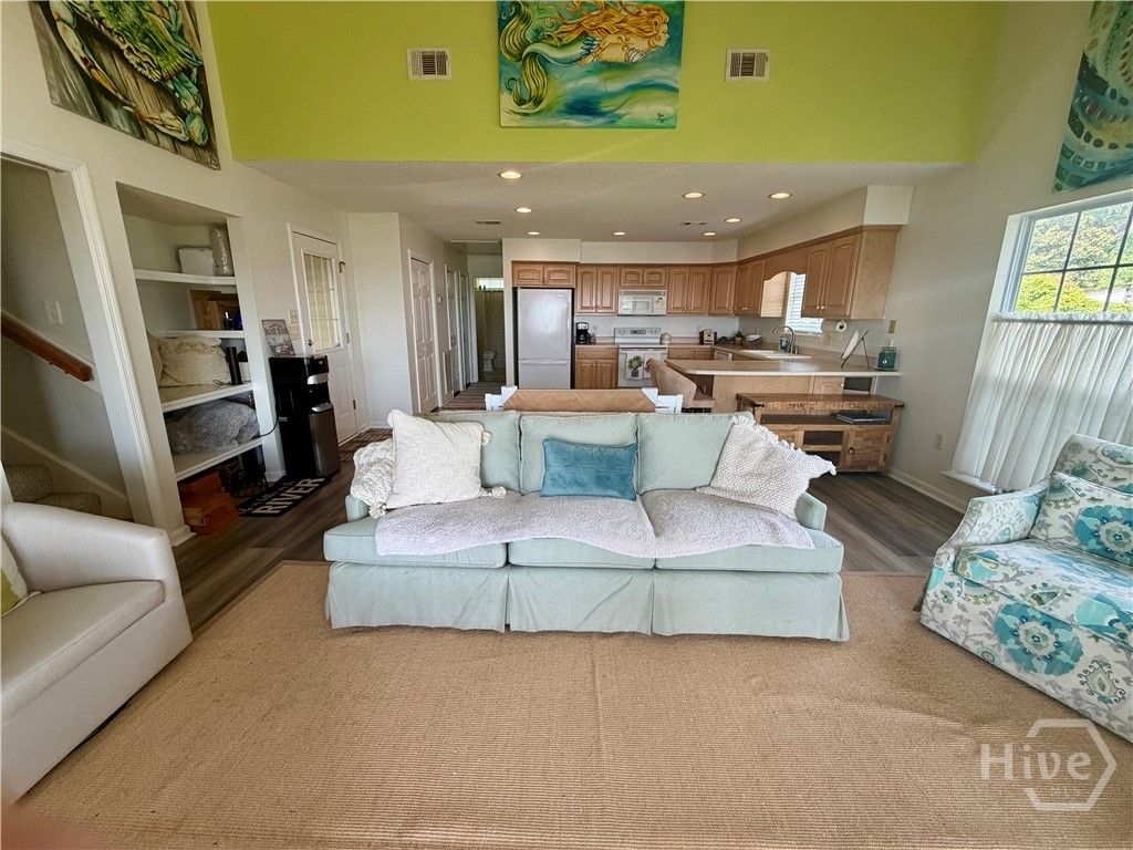 Image 8 of property listing at 246 Old Mill Road E, Richmond Hill, GA 31324