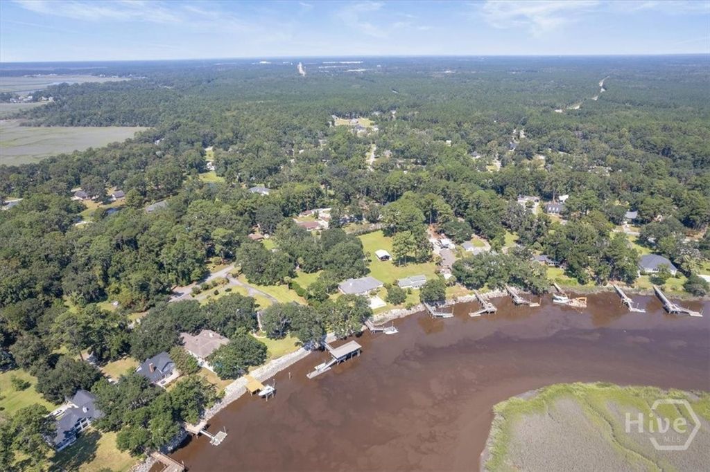 Image 30 of property listing at 246 Old Mill Road E, Richmond Hill, GA 31324