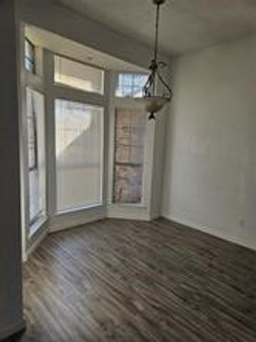 807 Wind Brooke Drive, Arlington, TX 76001