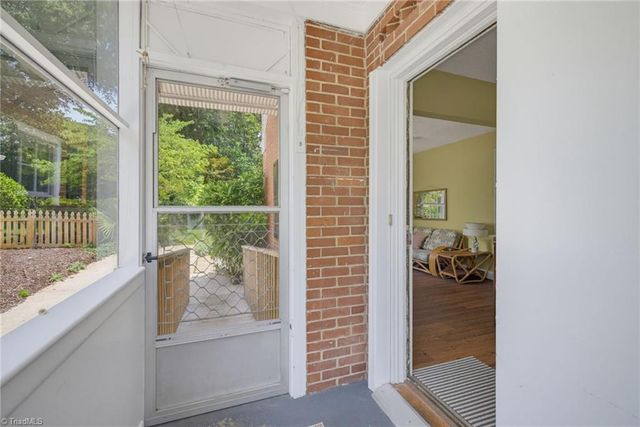112 W Avondale Drive, Greensboro, NC 27403