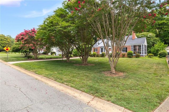 112 W Avondale Drive, Greensboro, NC 27403