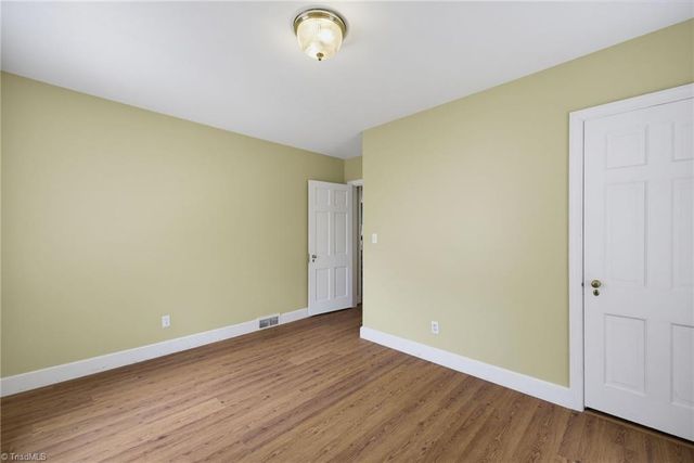 112 W Avondale Drive, Greensboro, NC 27403