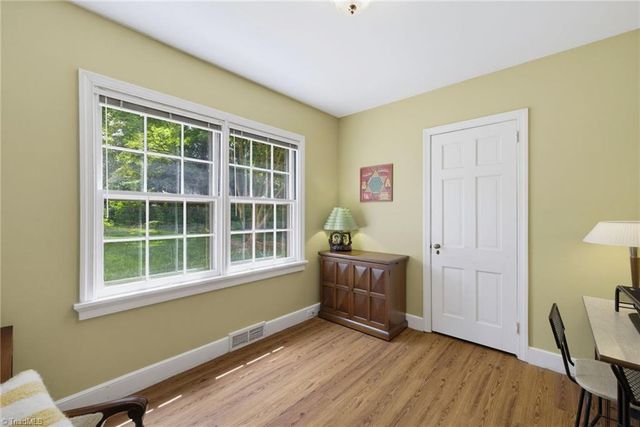 112 W Avondale Drive, Greensboro, NC 27403