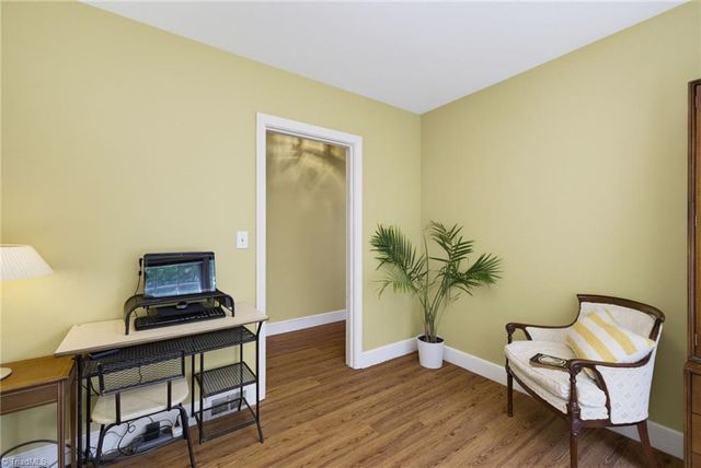 112 W Avondale Drive, Greensboro, NC 27403