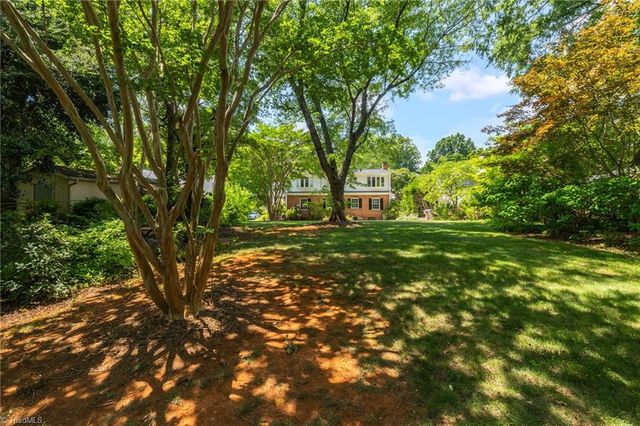 112 W Avondale Drive, Greensboro, NC 27403