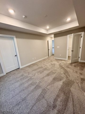 63 Sowers Dr, Mount Olive Twp., NJ 07840