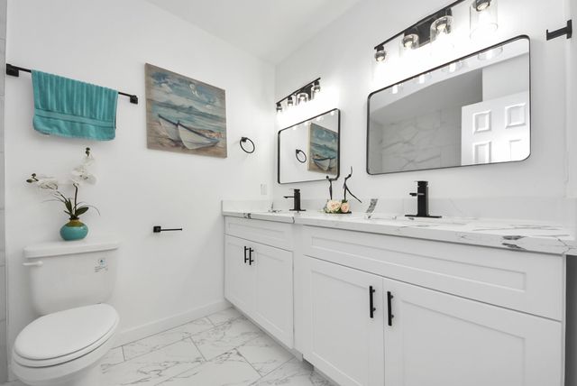 101 Talisman Street, Lake Jackson, TX 77566