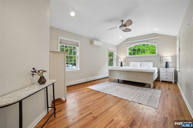 25 Tremont Terrace, Livingston, NJ 07039
