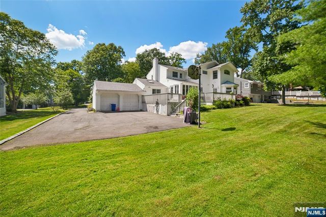 25 Tremont Terrace, Livingston, NJ 07039