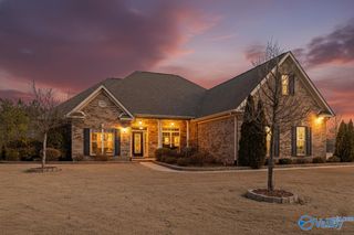 2915 Chantry Place SE, Gurley, AL 35748