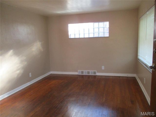 4410 Marcus Avenue, St Louis, MO 63115