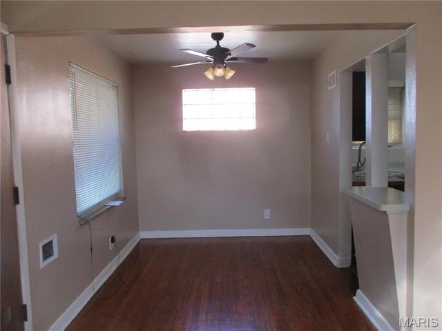 4410 Marcus Avenue, St Louis, MO 63115