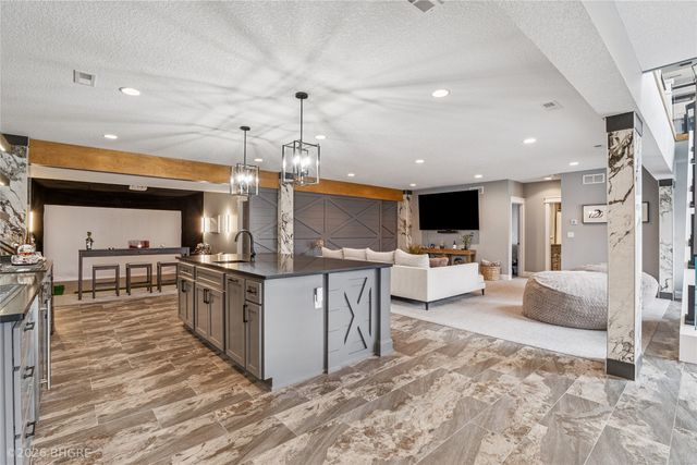 228 NE 60th Court, Ankeny, IA 50021