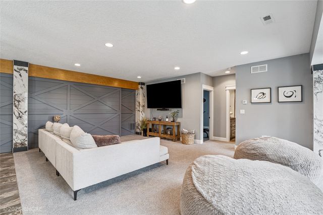 228 NE 60th Court, Ankeny, IA 50021