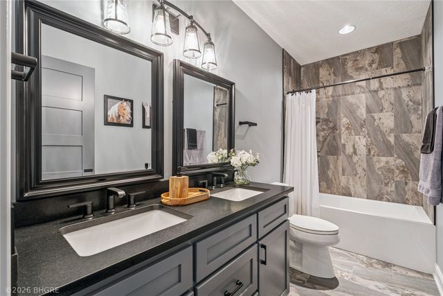 228 NE 60th Court, Ankeny, IA 50021