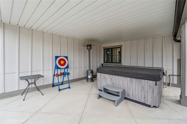 228 NE 60th Court, Ankeny, IA 50021