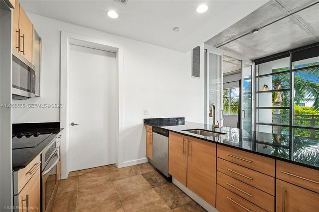 365 SE 6th Ave 308, Delray Beach, FL 33483